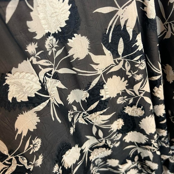 Fab’rik Black & Tan Floral Kimono – Oversized Medium - Picture 7 of 8